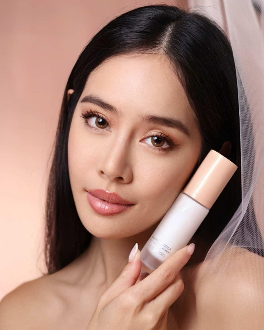 
                  
                    Blurring Silk Primer
                  
                