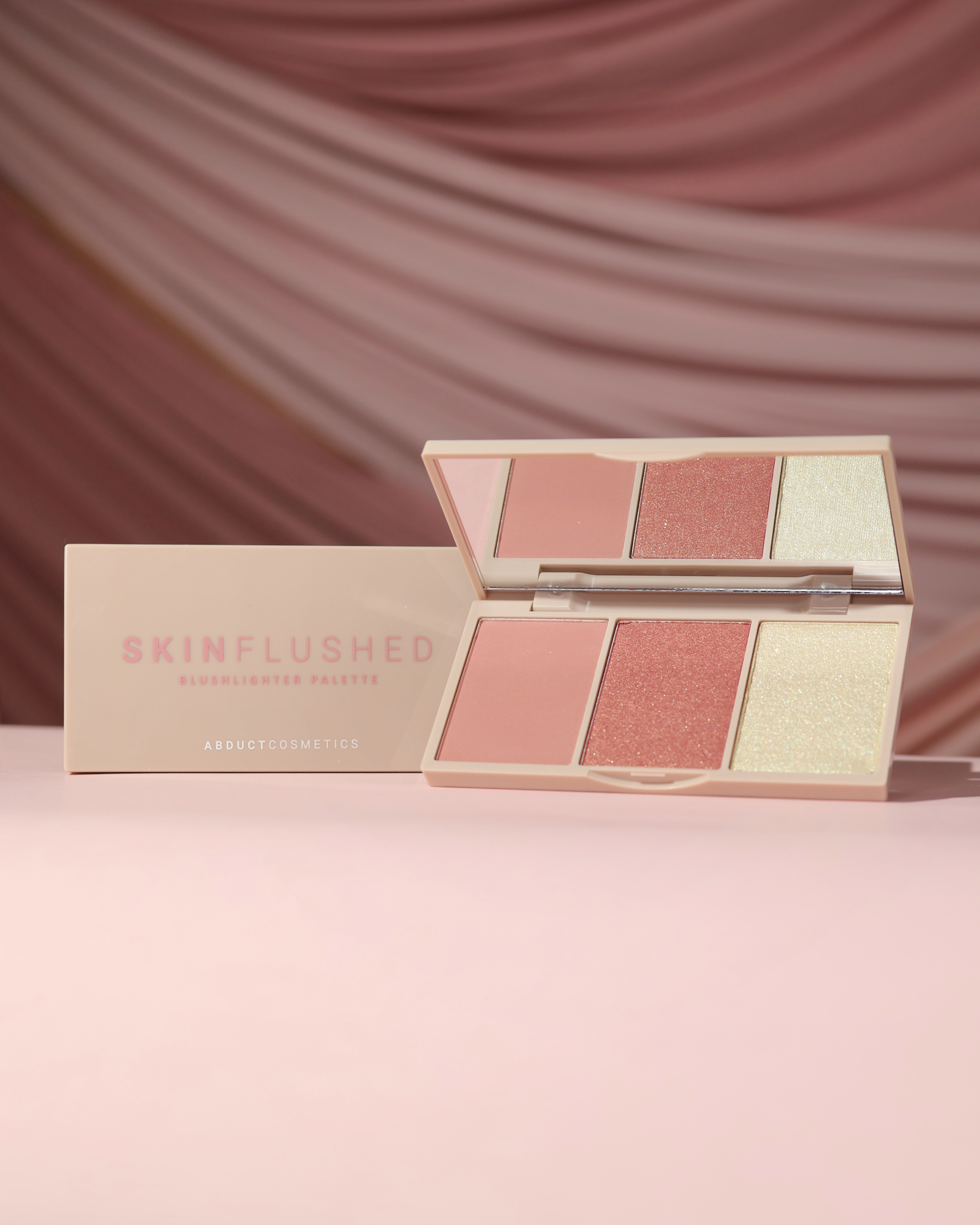 
                  
                    Skin Flushed Blushlighter Palette
                  
                